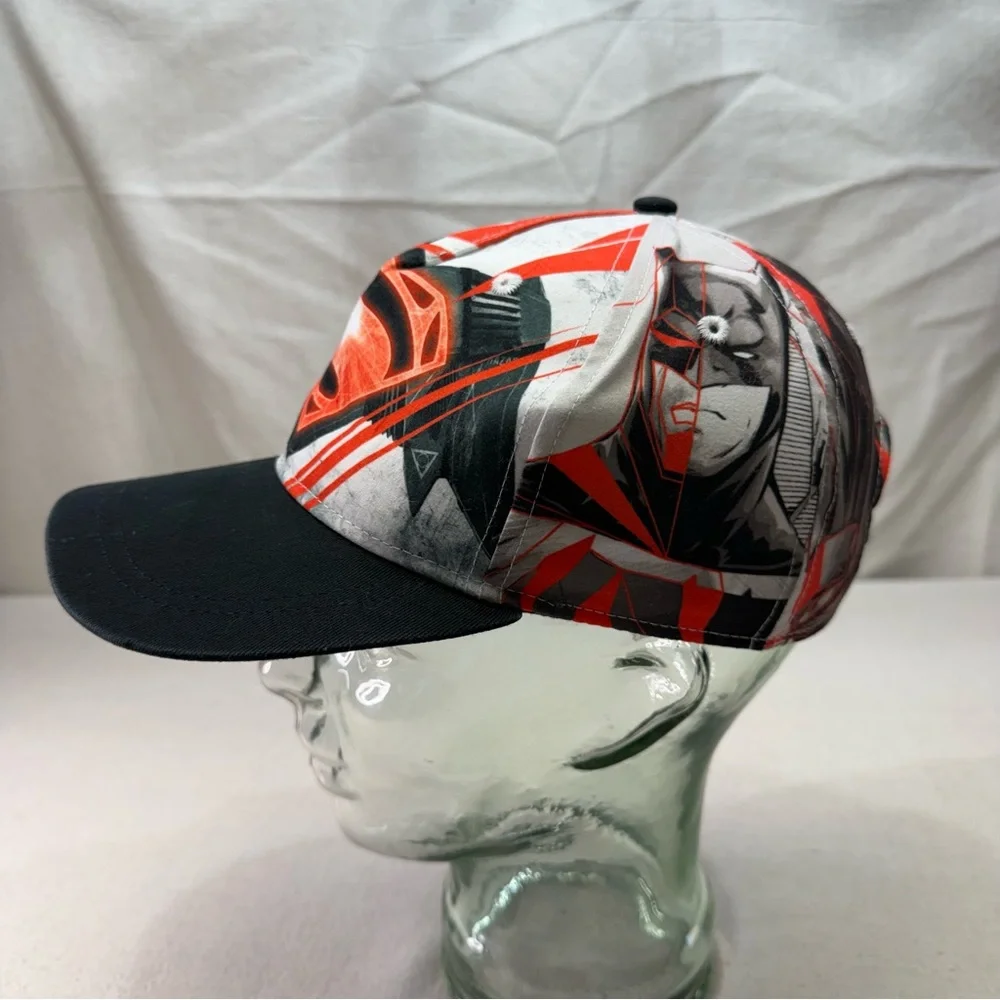 Batman V Superman Dawn of Justice Graphic Baseball Cap – Black Brim